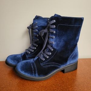 Size 11M Arizona Jean Co. Navy "Velvet" AZ Julie Heeled Boots